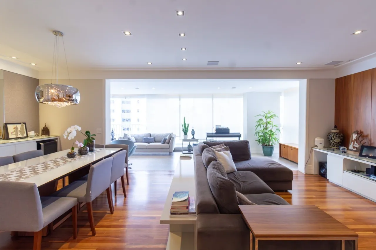 Apartamento moderno e espaçoso à venda em Moema – 21996