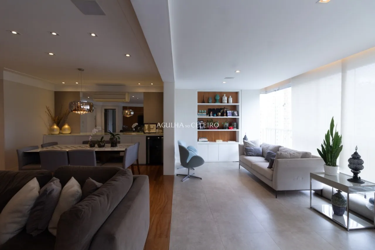 Apartamento moderno e espaçoso à venda em Moema – 21996