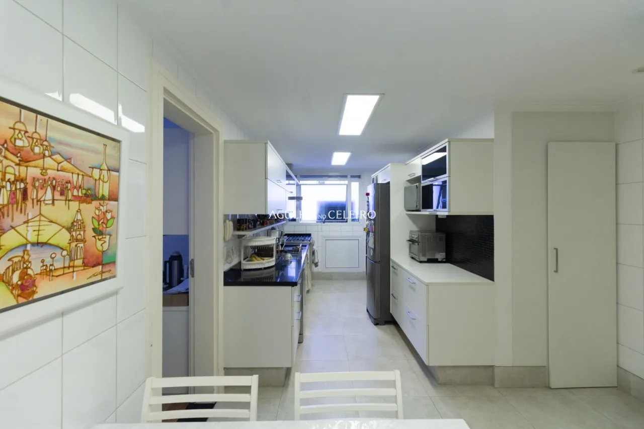 Apartamento moderno e espaçoso à venda em Moema – 21996