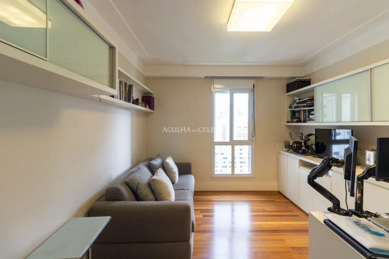 Apartamento moderno e espaçoso à venda em Moema – 21996