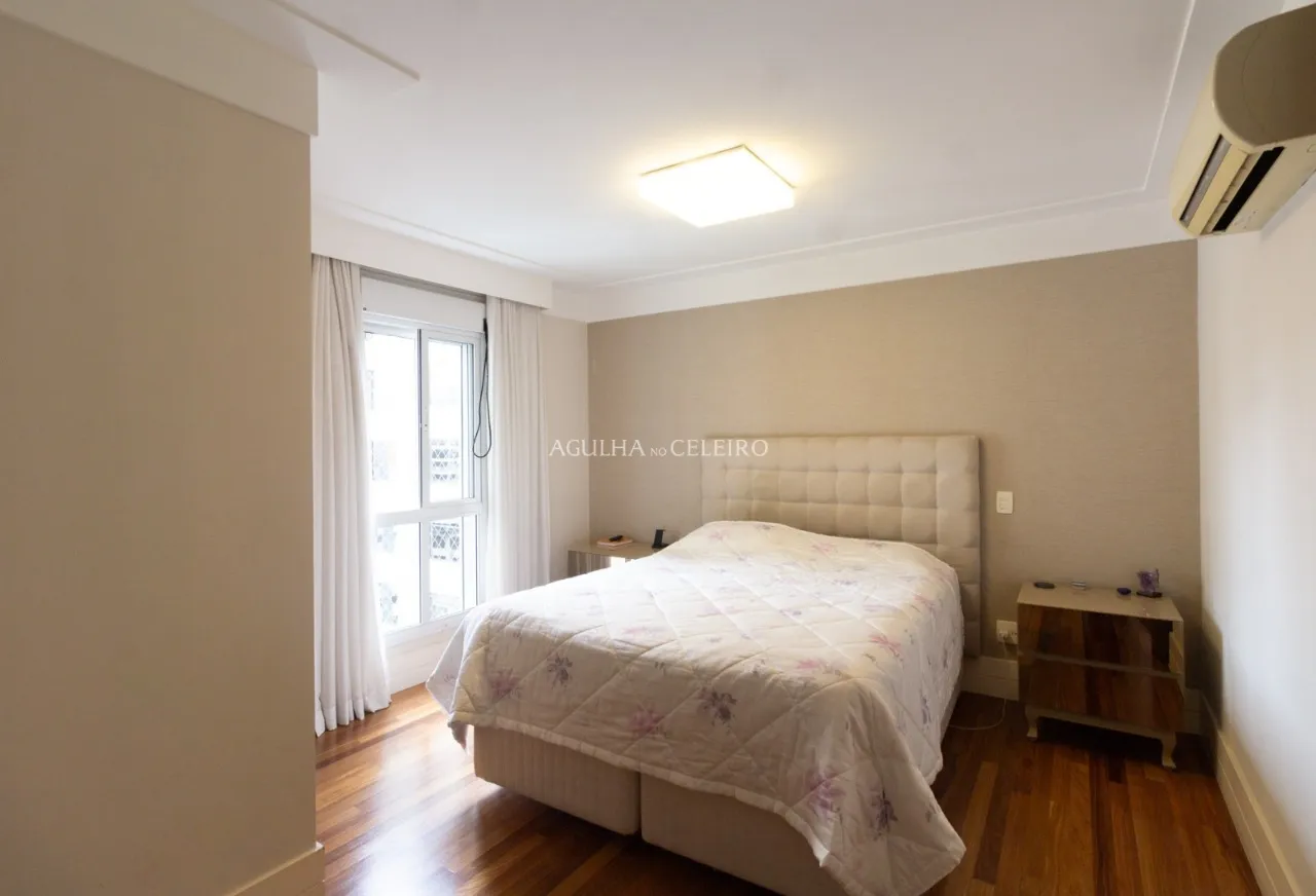 Apartamento moderno e espaçoso à venda em Moema – 21996