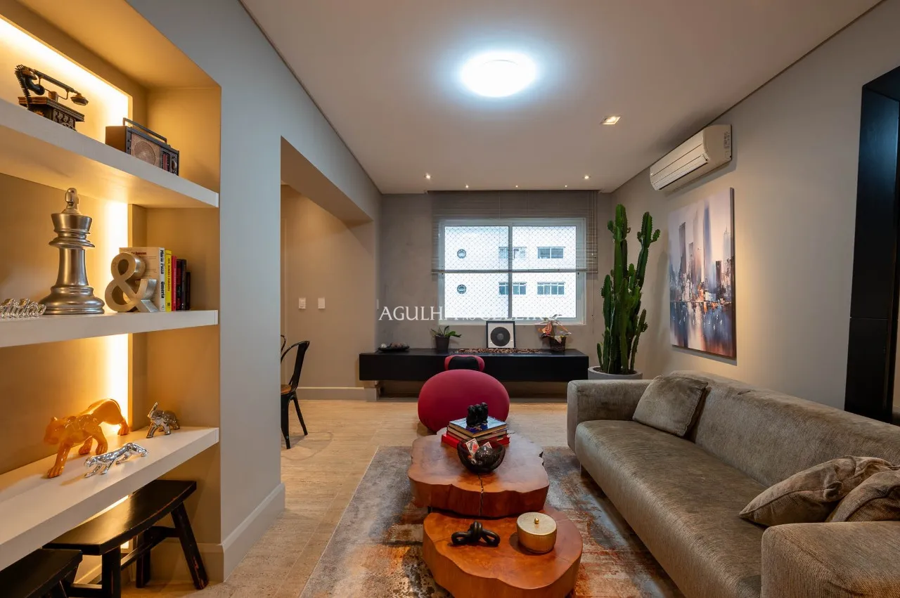 Apartamento com planta funcional e vista para a copa das árvores no Jardim América – 22014