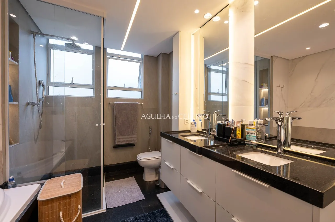 Apartamento com planta funcional e vista para a copa das árvores no Jardim América – 22014