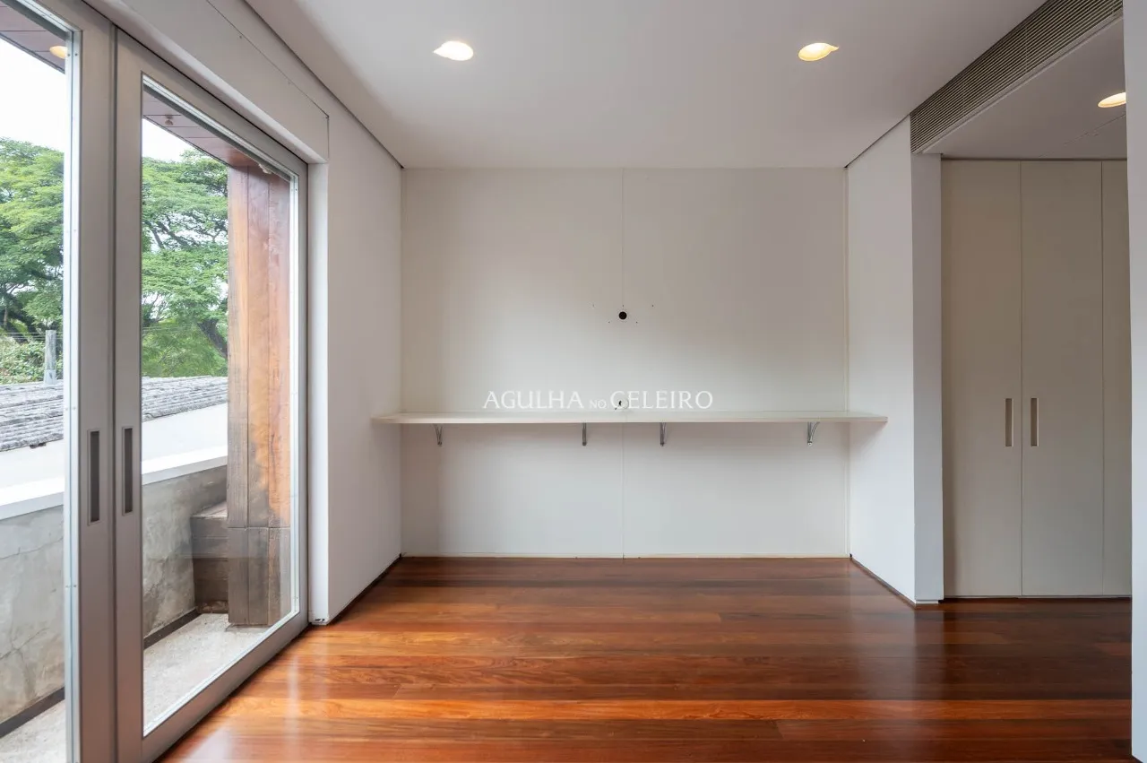 Casa assinada por Isay Weinfeld no Jardim Paulista – 22026