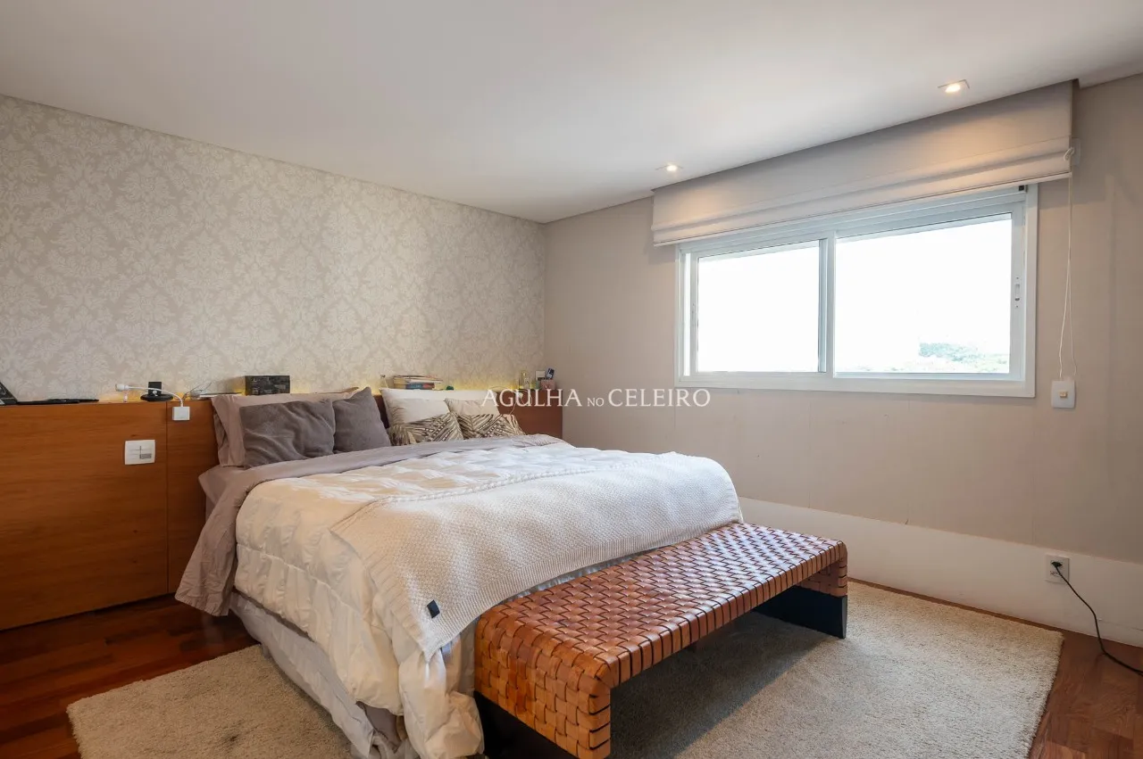 Apartamento com 5 dormitórios no Alto de Pinheiros – 22054