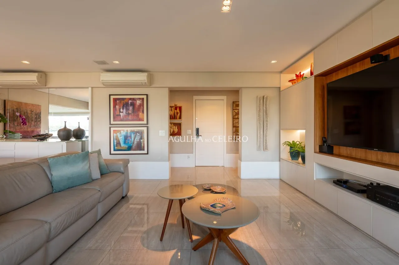 Apartamento com varanda gourmet integrada e vista aberta no Campo Belo – 22055