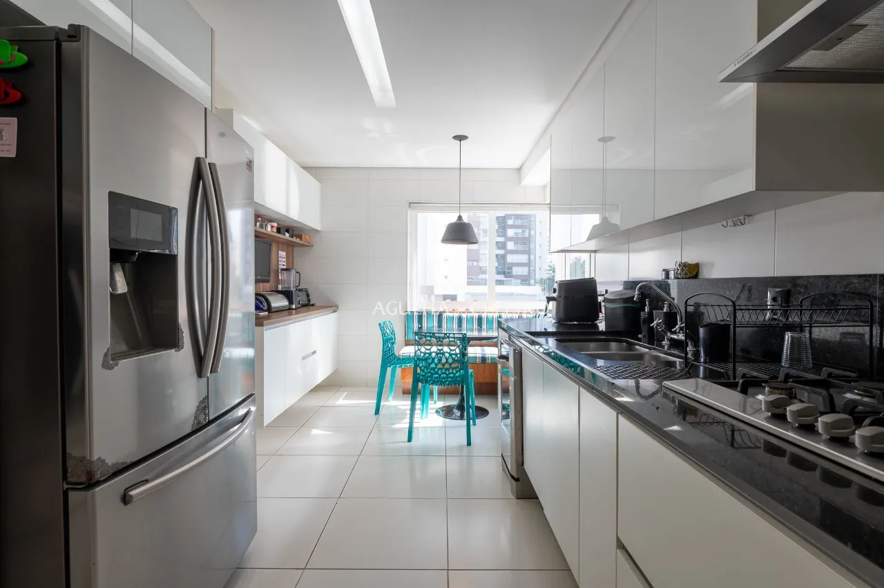 Apartamento com varanda gourmet integrada e vista aberta no Campo Belo – 22055
