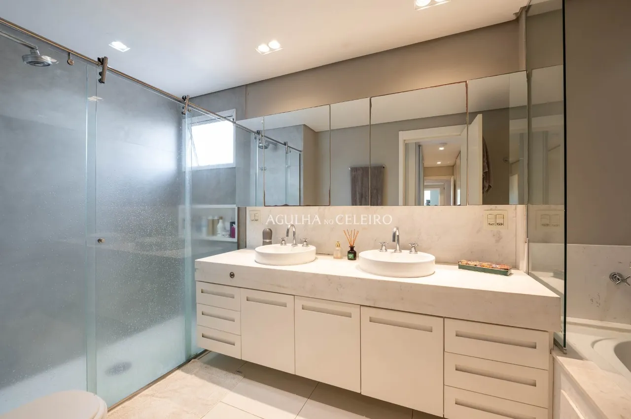 Apartamento com varanda gourmet integrada e vista aberta no Campo Belo – 22055