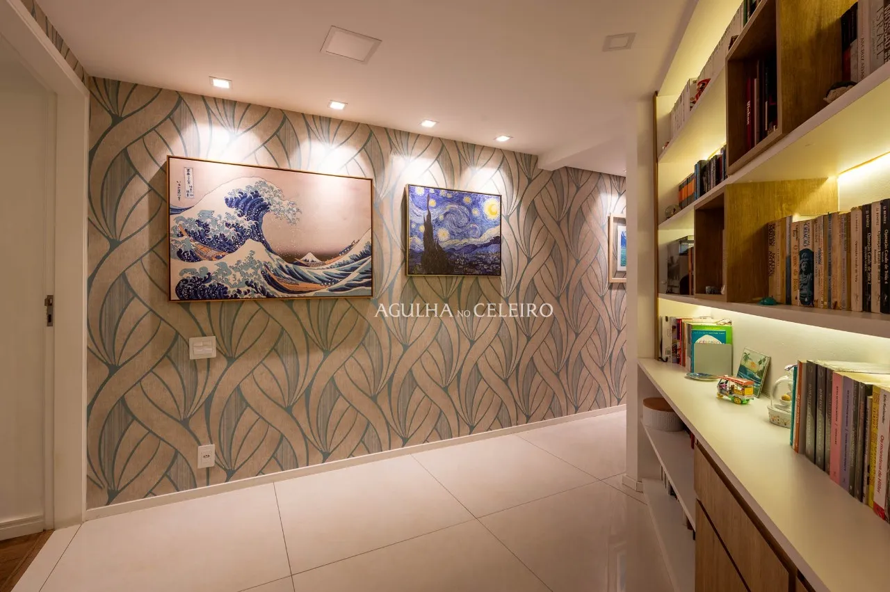 Apartamento reformado em Moema Pássaros ao lado docolégio Móbile. – 22056