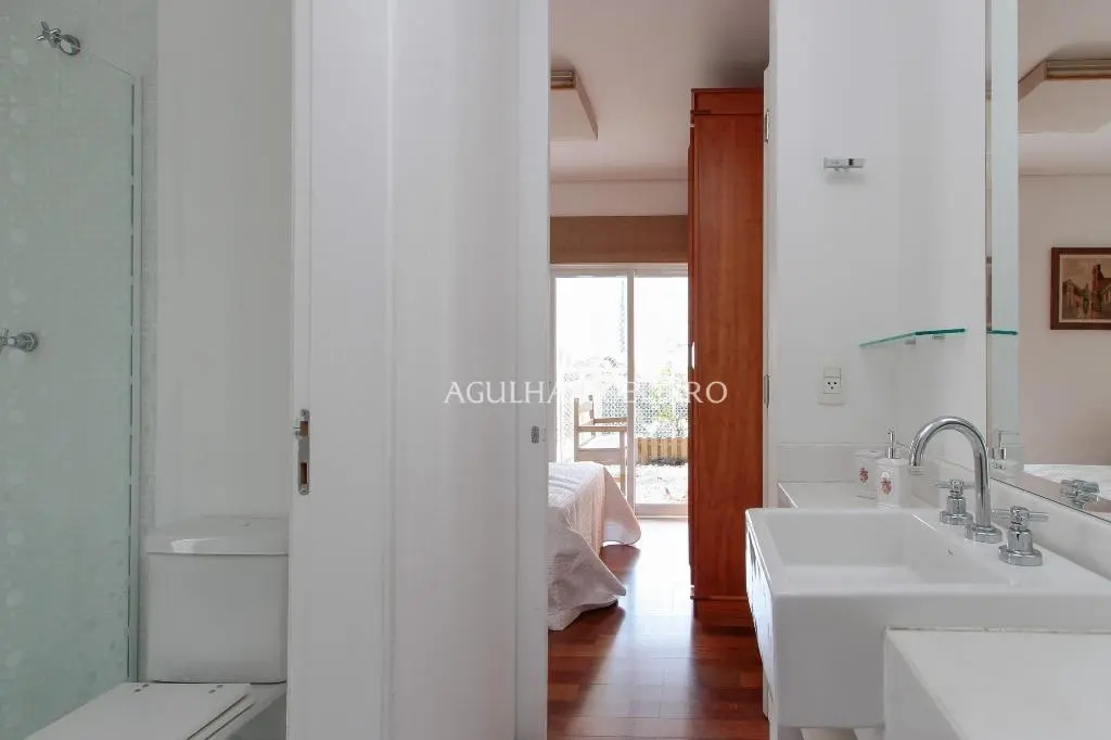 Apartamento charmoso e exclusivo em localização privilegiada. – AP4680