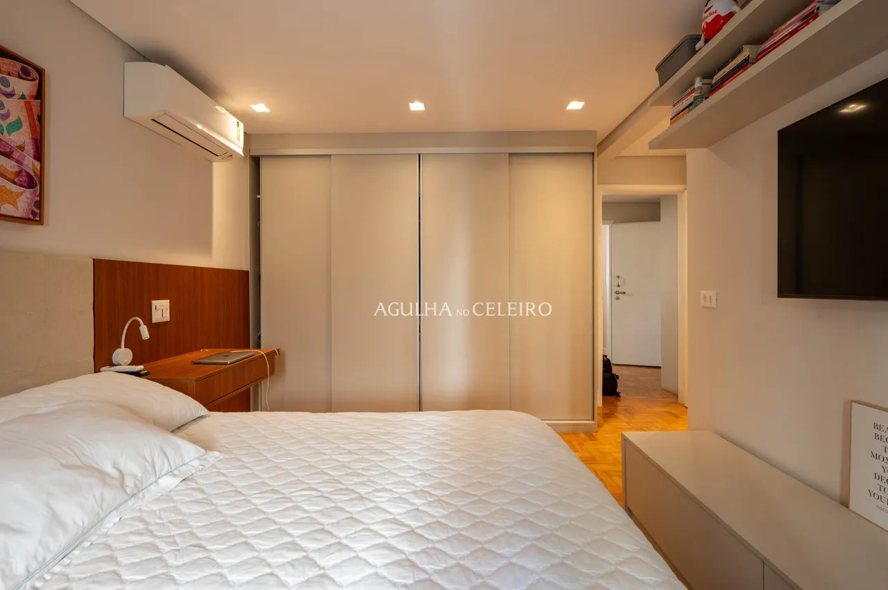 Apartamento reformado à venda em ótima rua no Itaim Bibi – AP4886