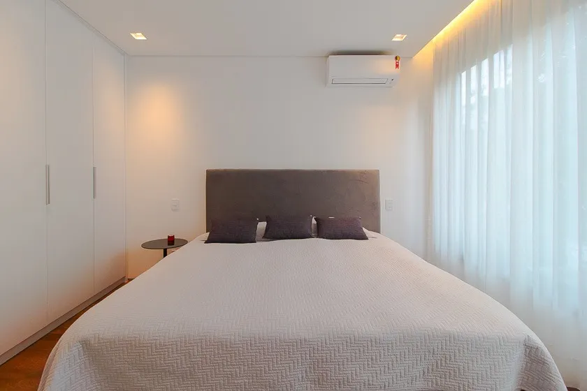 Casa moderna à venda na Vila Nova Conceição. – CA0616