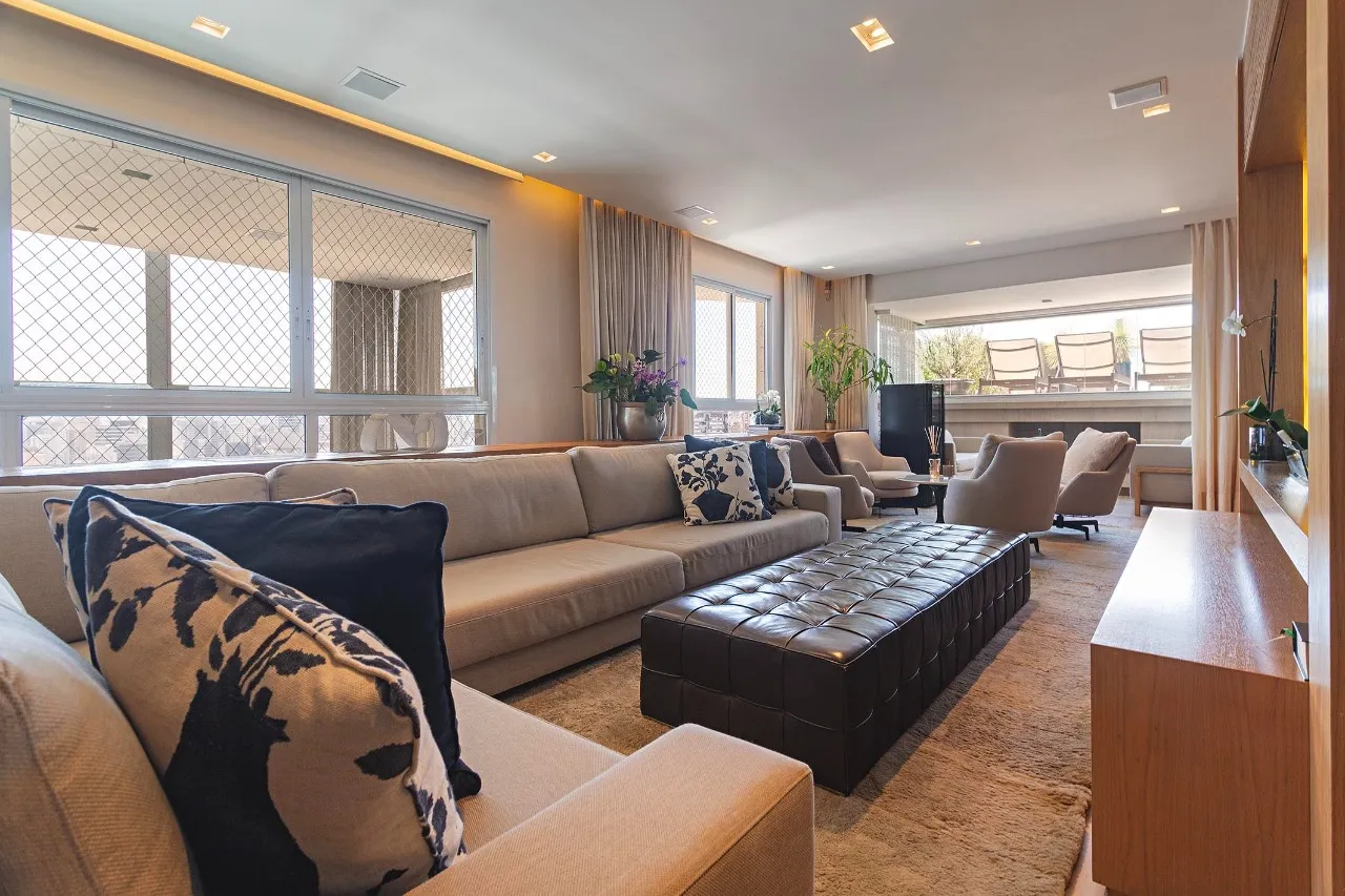 Cobertura reformada e mobiliada com áreas integradas na Vila Olímpia – CO0125