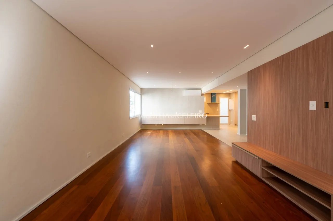 Apartamento totalmente reformado e com localização fantástica à venda no Jardim América. – 12396