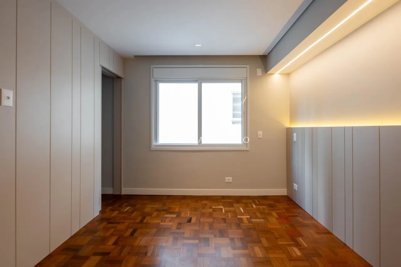 Apartamento totalmente reformado e com localização fantástica à venda no Jardim América. – 12396