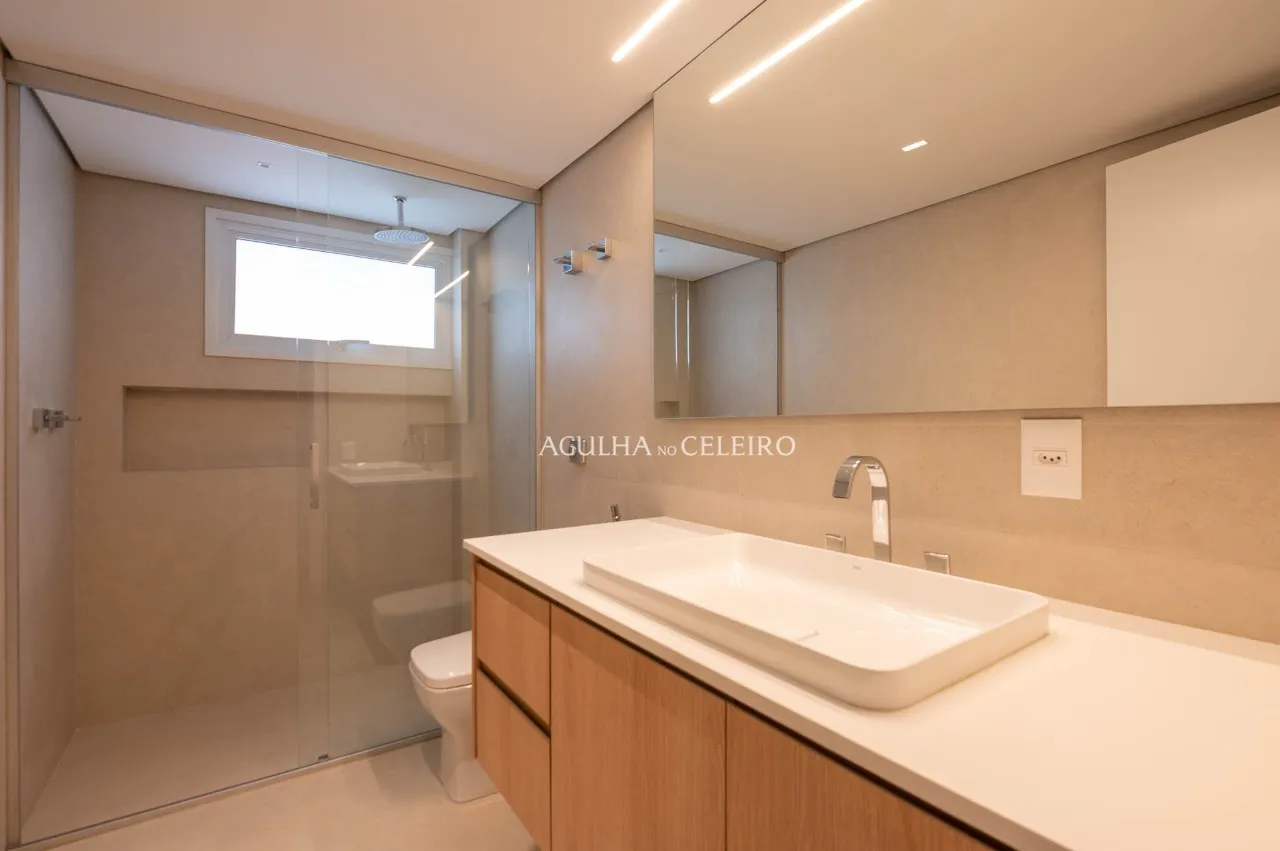 Apartamento totalmente reformado e com localização fantástica à venda no Jardim América. – 12396