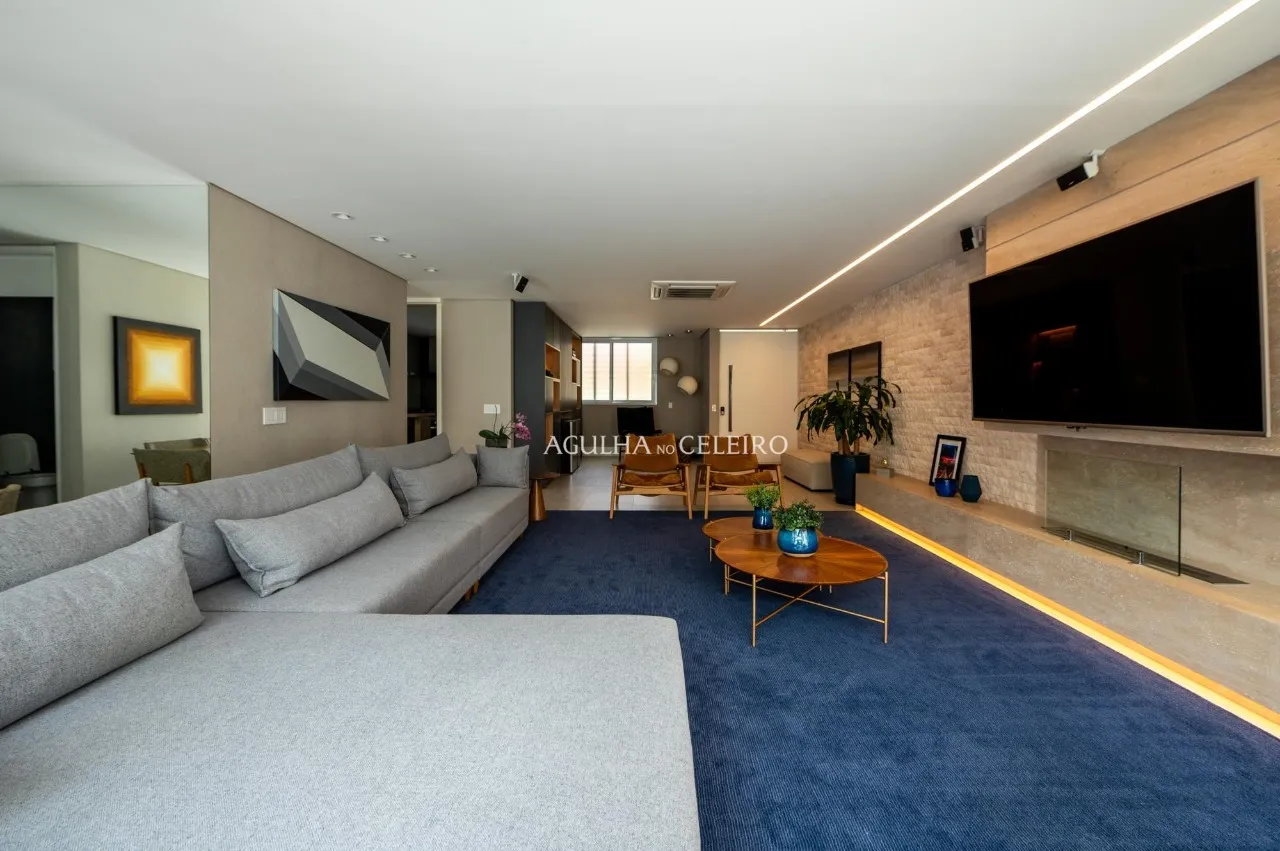 Casa com living externo e piscina à venda no Brooklin – 12523
