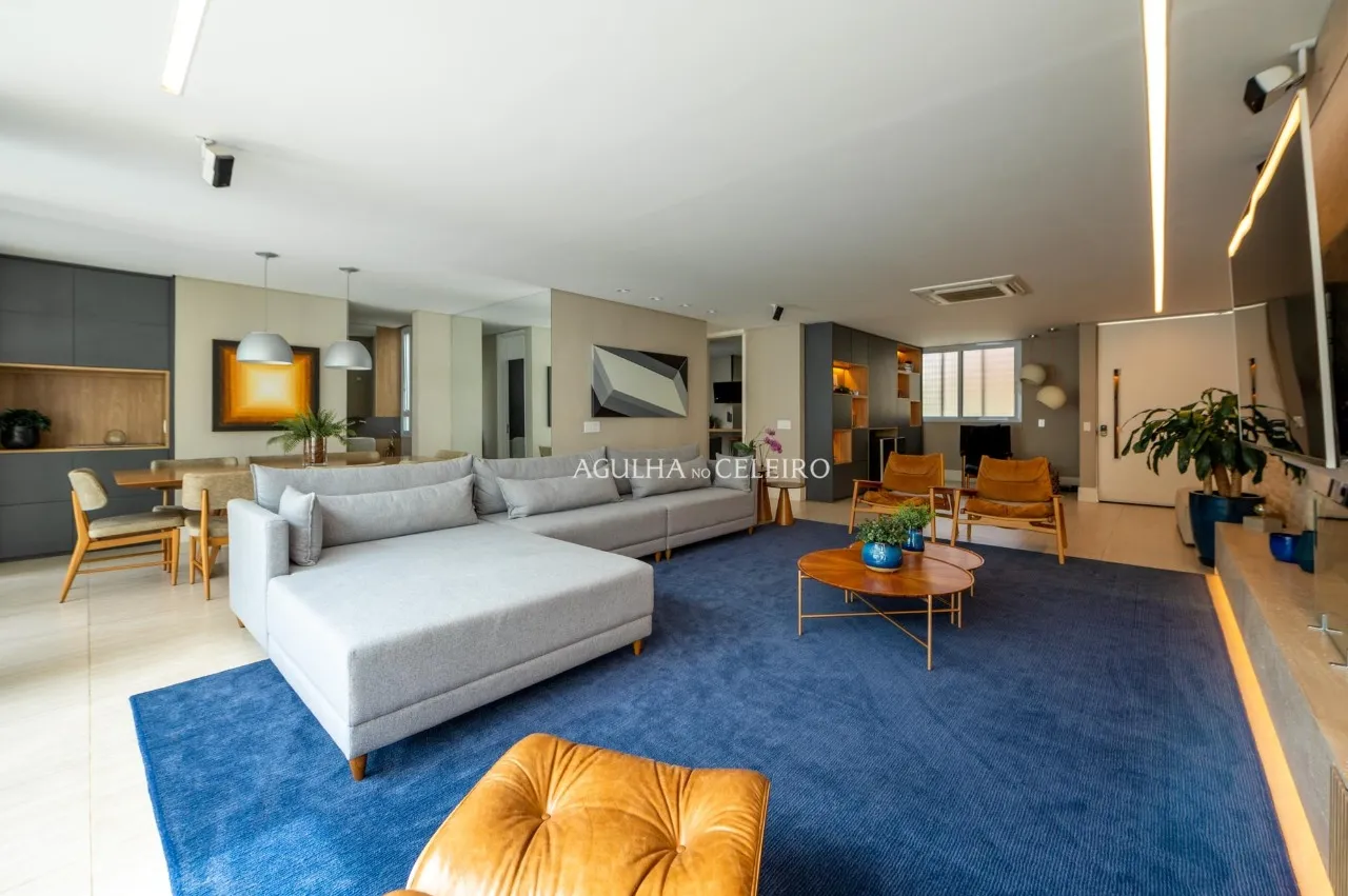 Casa com living externo e piscina à venda no Brooklin – 12523