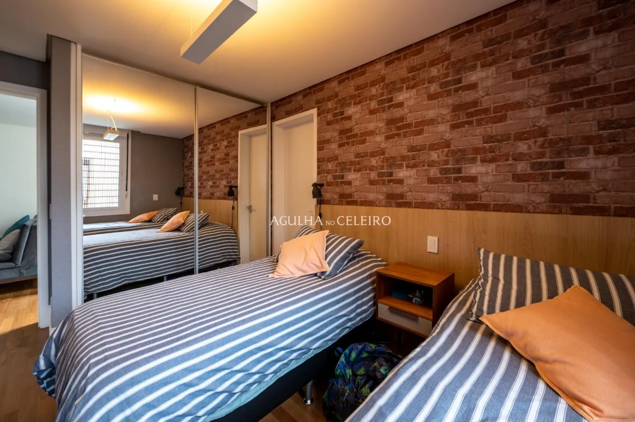 Casa com living externo e piscina à venda no Brooklin – 12523