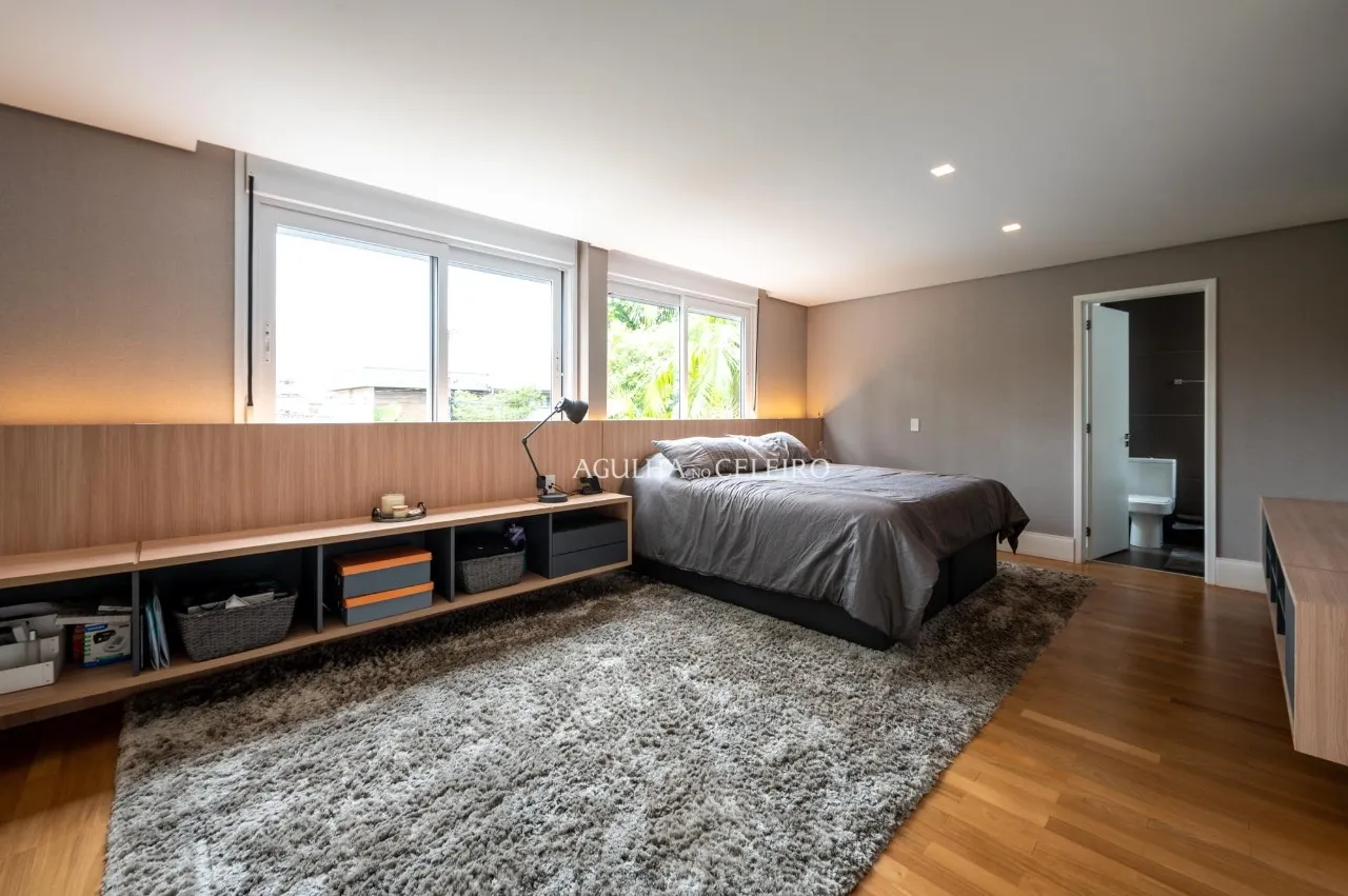 Casa com living externo e piscina à venda no Brooklin – 12523