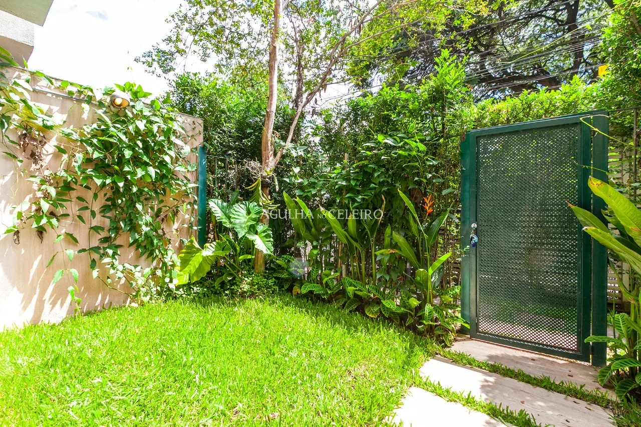 Casa de Condominio à venda ao lado da praça das Corujas na Vila Madalena – 12717