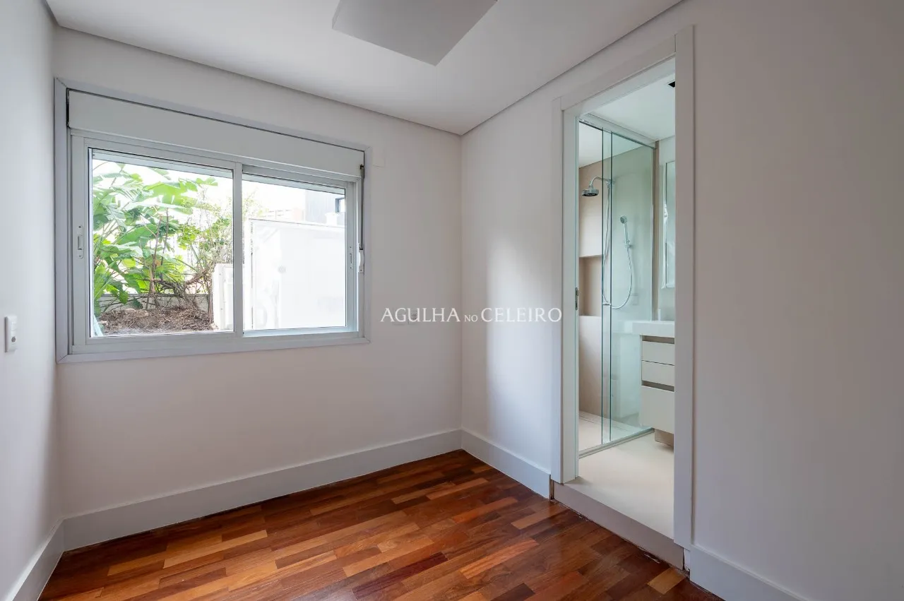 Apartamento com ares de casa à venda na Vila Madalena – 16603