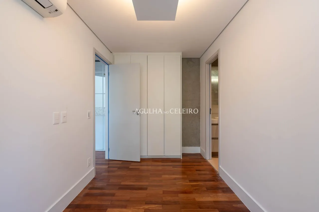 Apartamento com ares de casa à venda na Vila Madalena – 16603