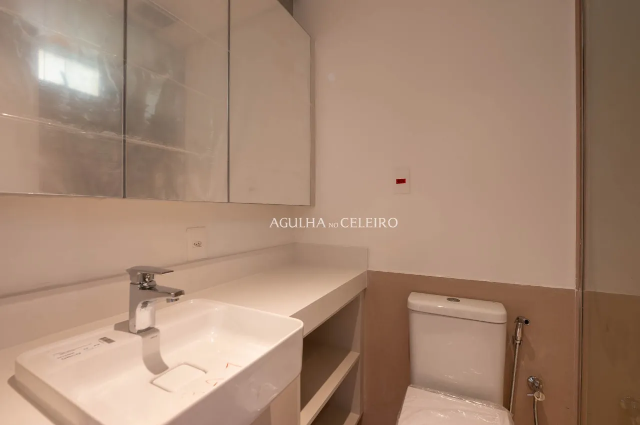Apartamento com ares de casa à venda na Vila Madalena – 16603