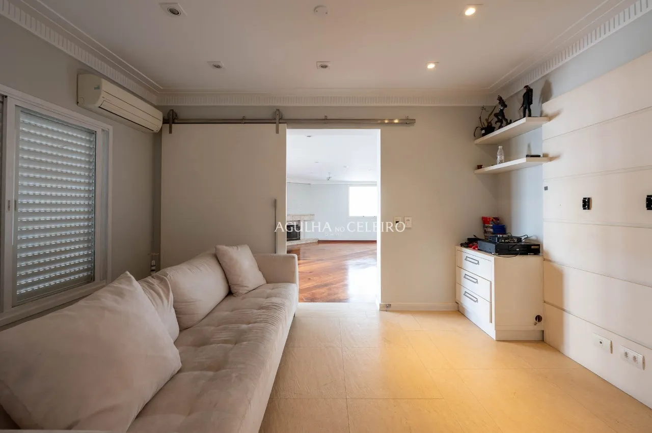 Apartamento espaçoso à venda no Itaim Bibi – 18816