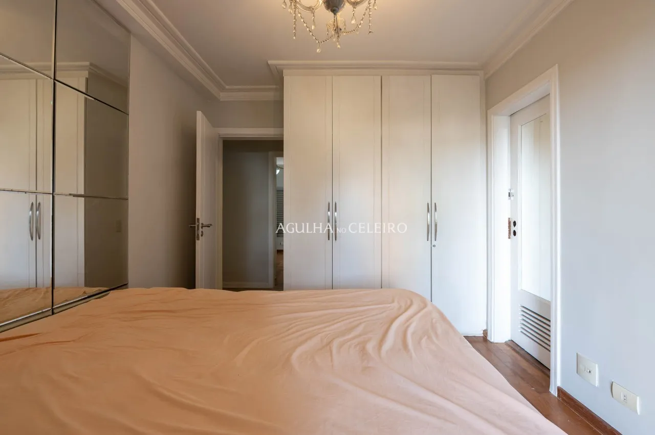 Apartamento espaçoso à venda no Itaim Bibi – 18816