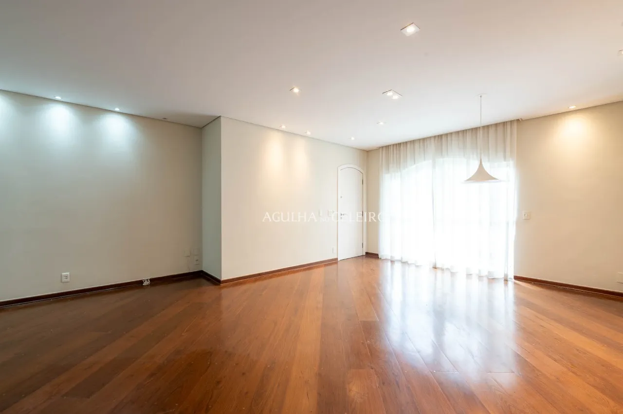 O privilégio de viver cercado pelo verde em uma cobertura única. – 21707