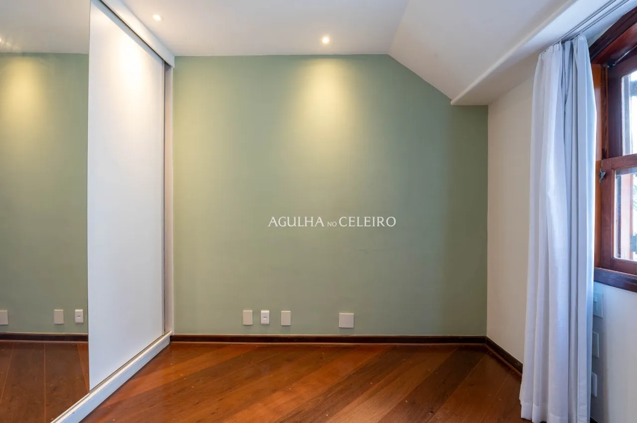 O privilégio de viver cercado pelo verde em uma cobertura única. – 21707