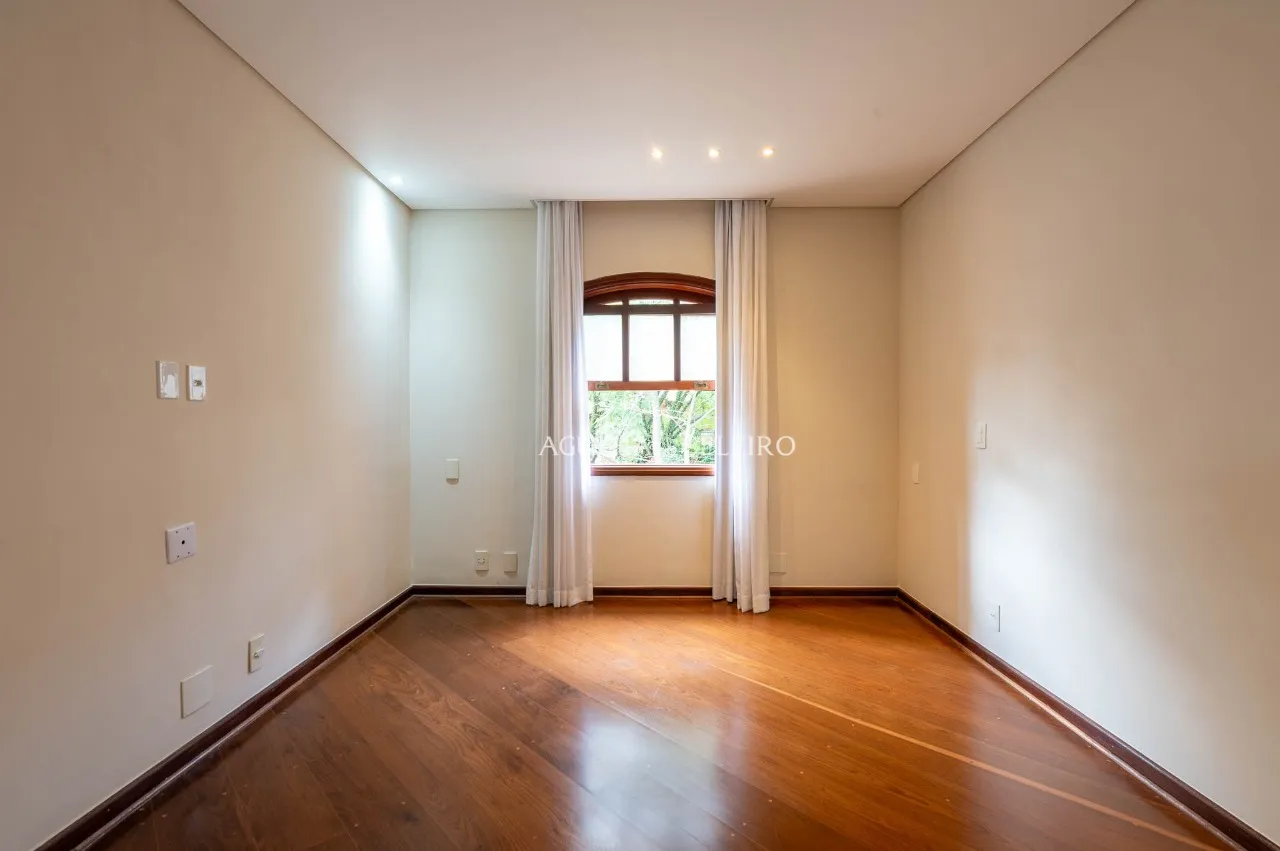 O privilégio de viver cercado pelo verde em uma cobertura única. – 21707