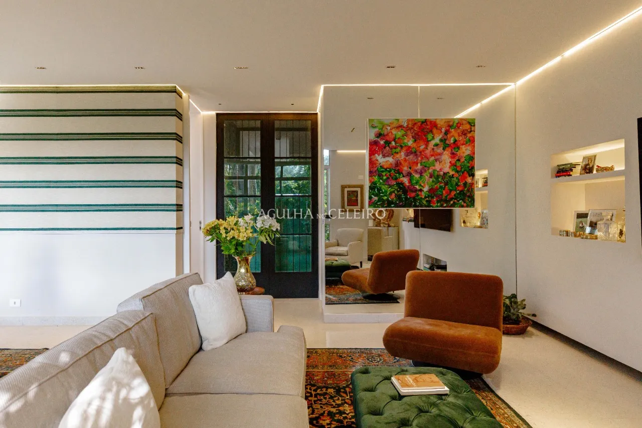 Apartamento totalmente reformado â venda no Itaim Bibi. – 21761