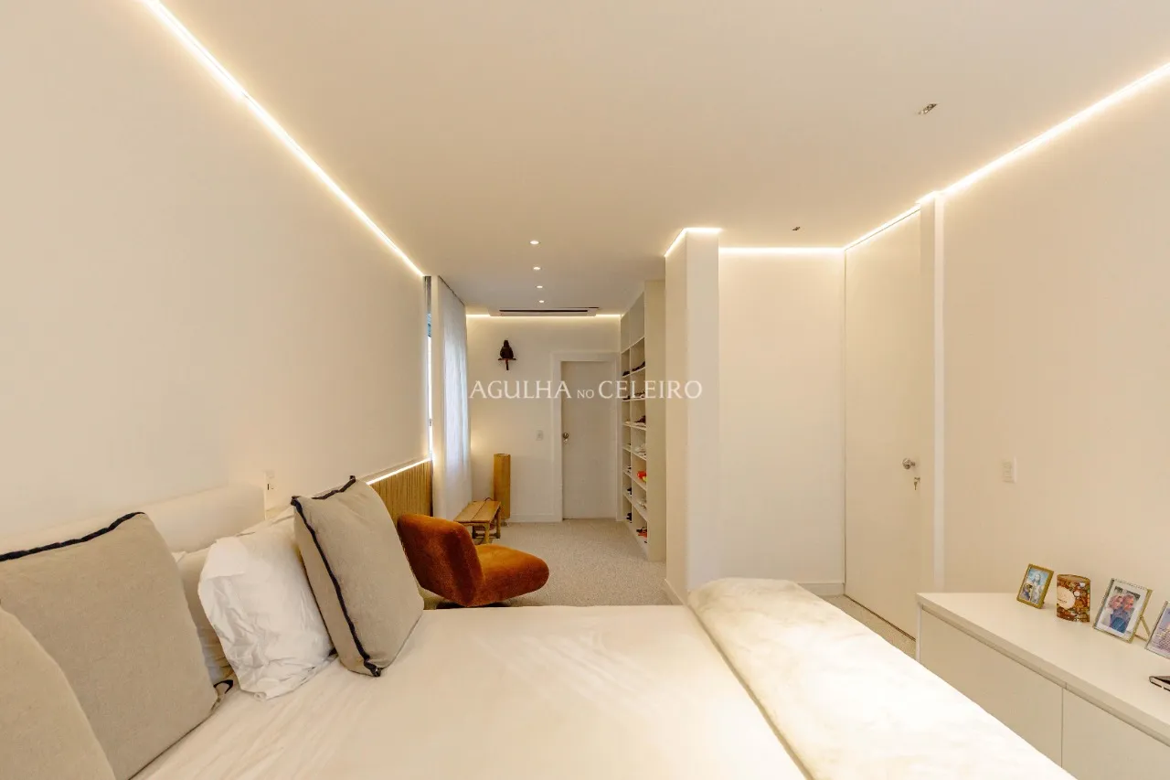 Apartamento totalmente reformado â venda no Itaim Bibi. – 21761
