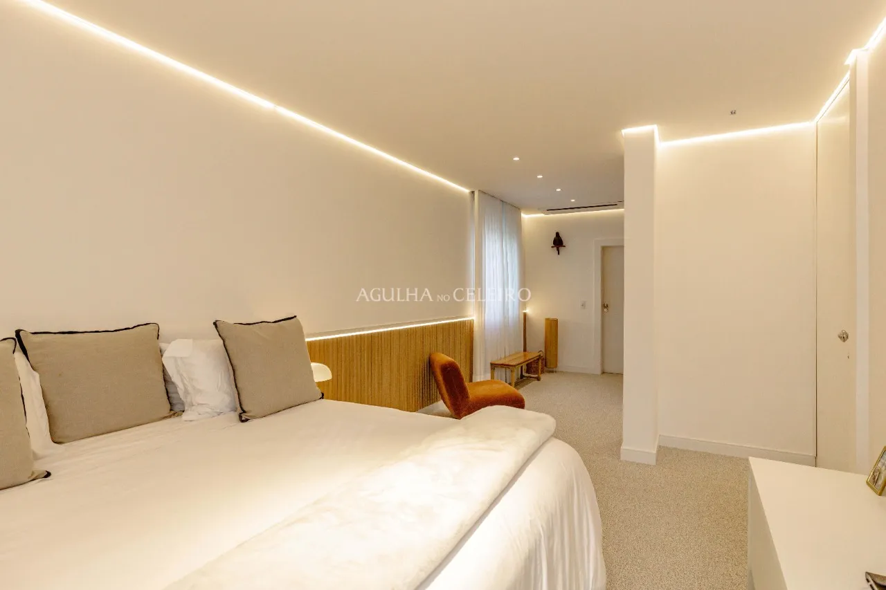 Apartamento totalmente reformado â venda no Itaim Bibi. – 21761