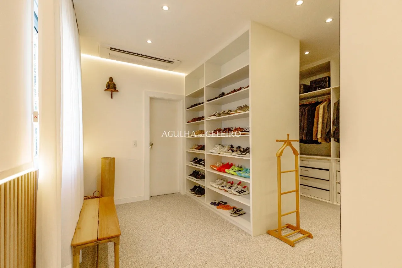 Apartamento totalmente reformado â venda no Itaim Bibi. – 21761