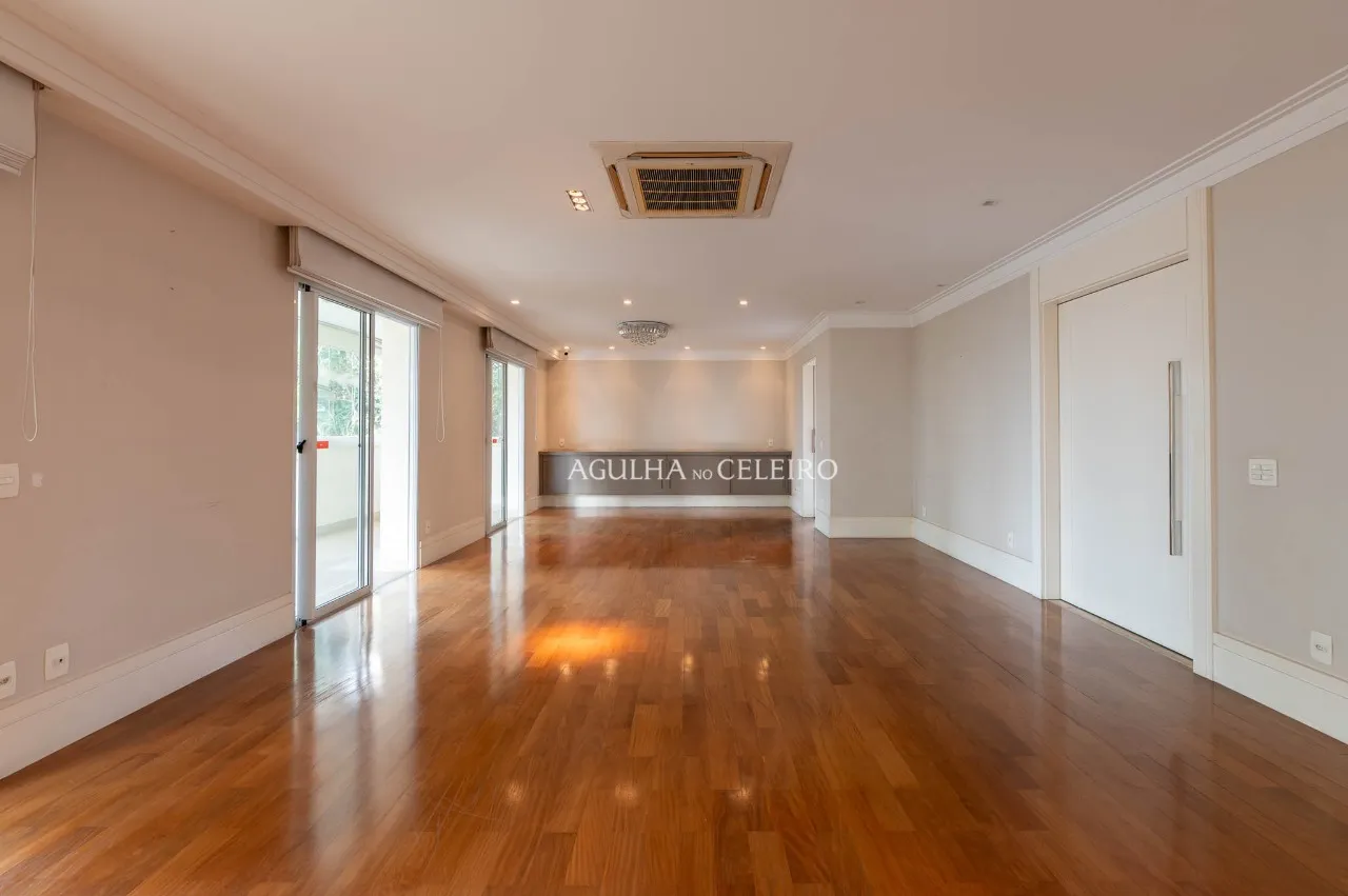 Apartamento à venda em Moema. – 21997