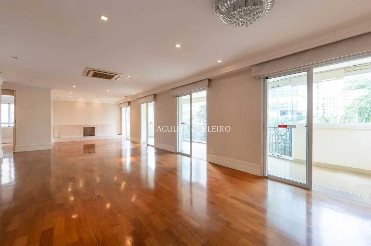Apartamento à venda em Moema. – 21997
