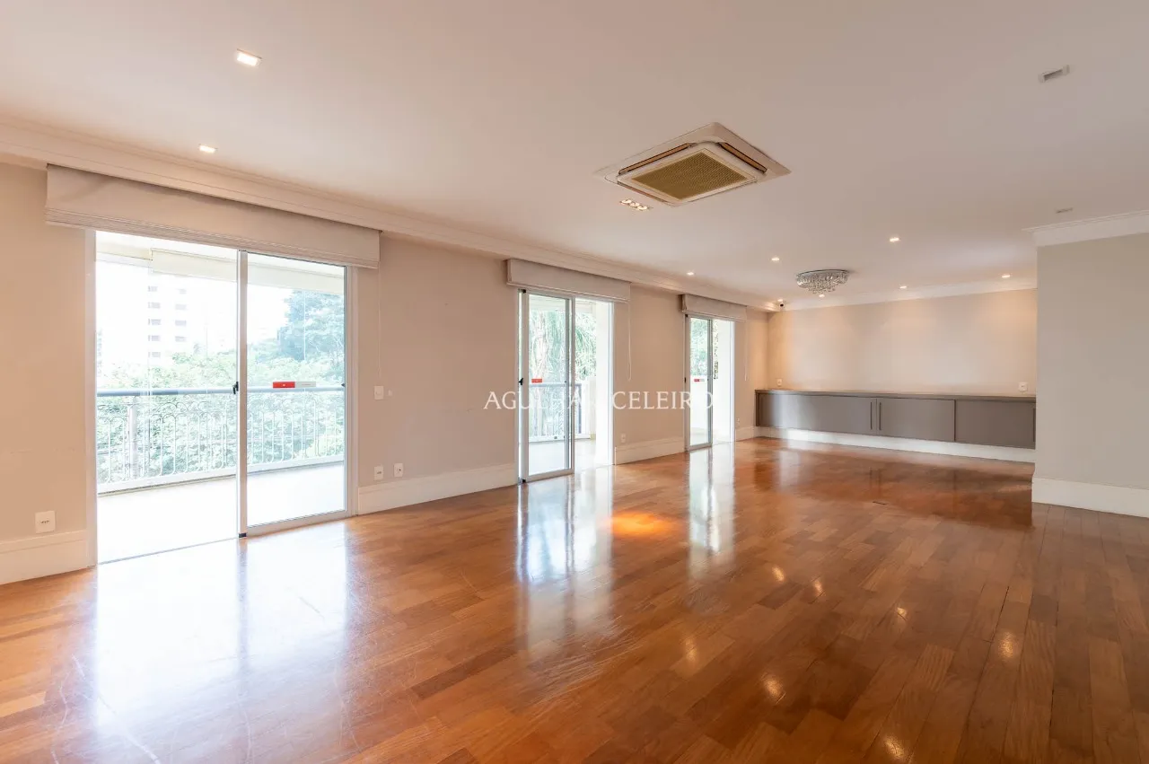 Apartamento à venda em Moema. – 21997