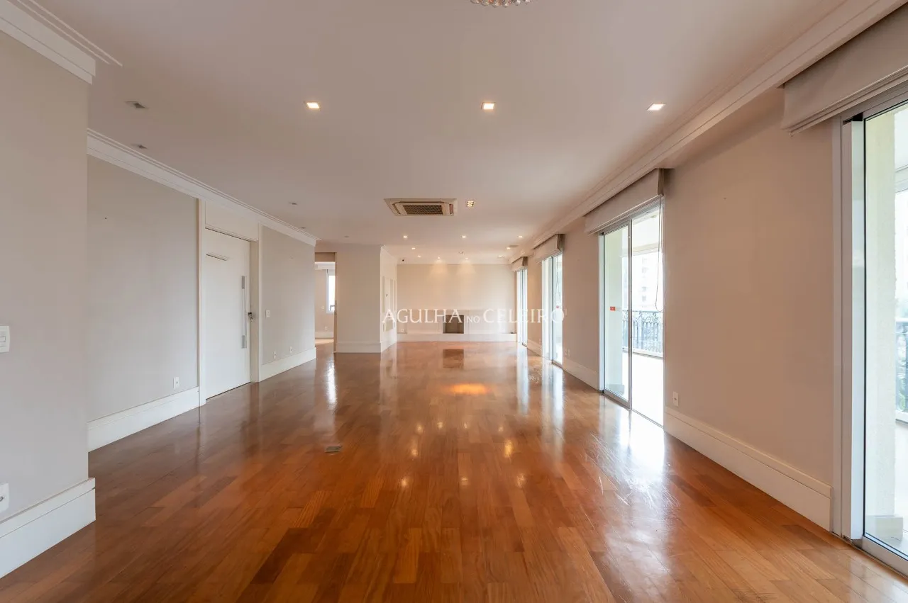 Apartamento à venda em Moema. – 21997