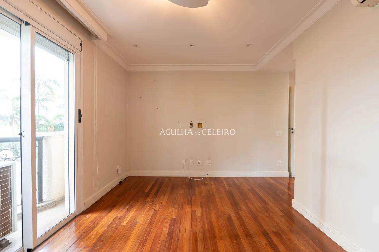 Apartamento à venda em Moema. – 21997