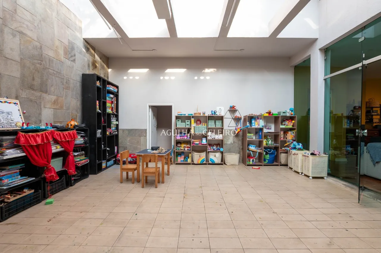 Casa à venda em rua tranquila da Vila Madalena. – 22000