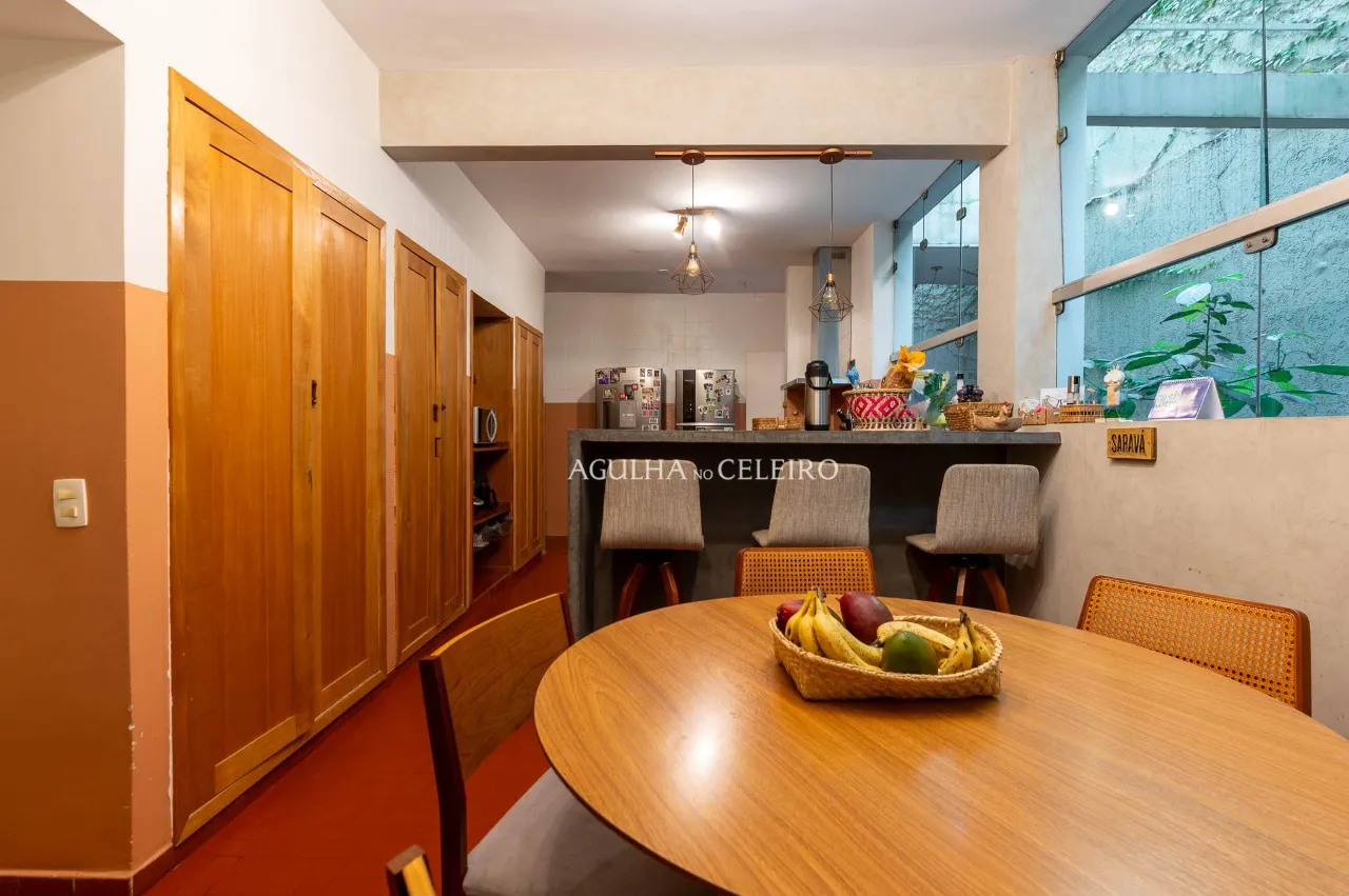Casa à venda em rua tranquila da Vila Madalena. – 22000