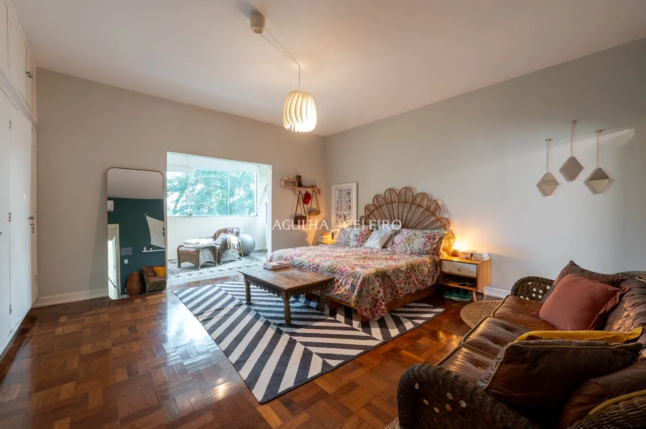 Casa à venda em rua tranquila da Vila Madalena. – 22000