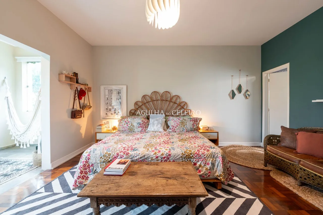 Casa à venda em rua tranquila da Vila Madalena. – 22000