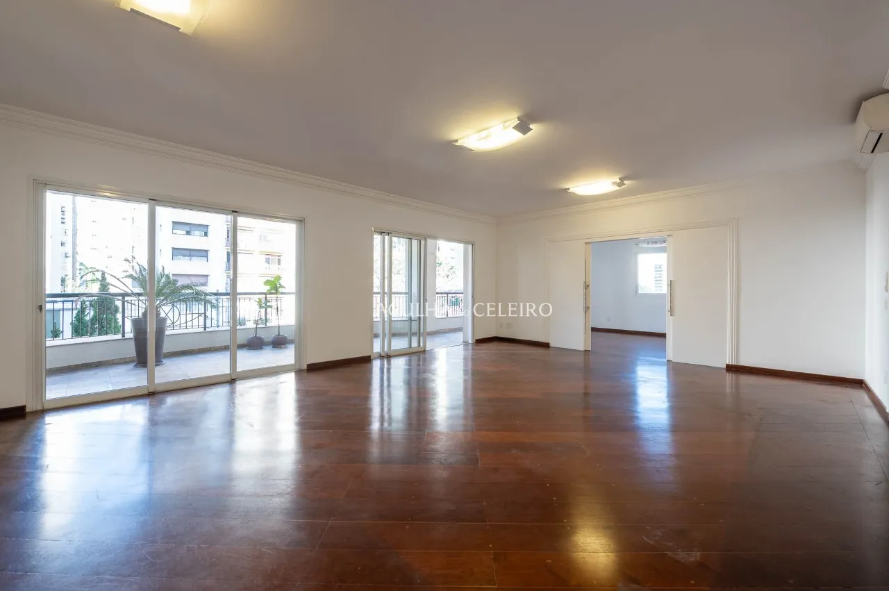 Apartamento em edifício desejado e localização única à venda no Jardim América. – 22025