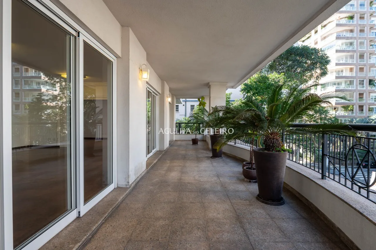 Apartamento em edifício desejado e localização única à venda no Jardim América. – 22025