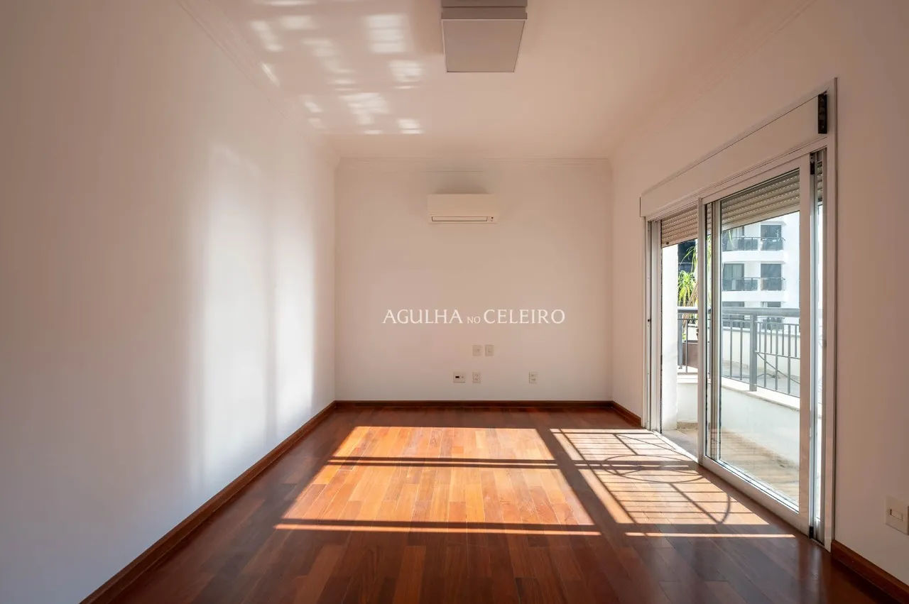 Apartamento em edifício desejado e localização única à venda no Jardim América. – 22025