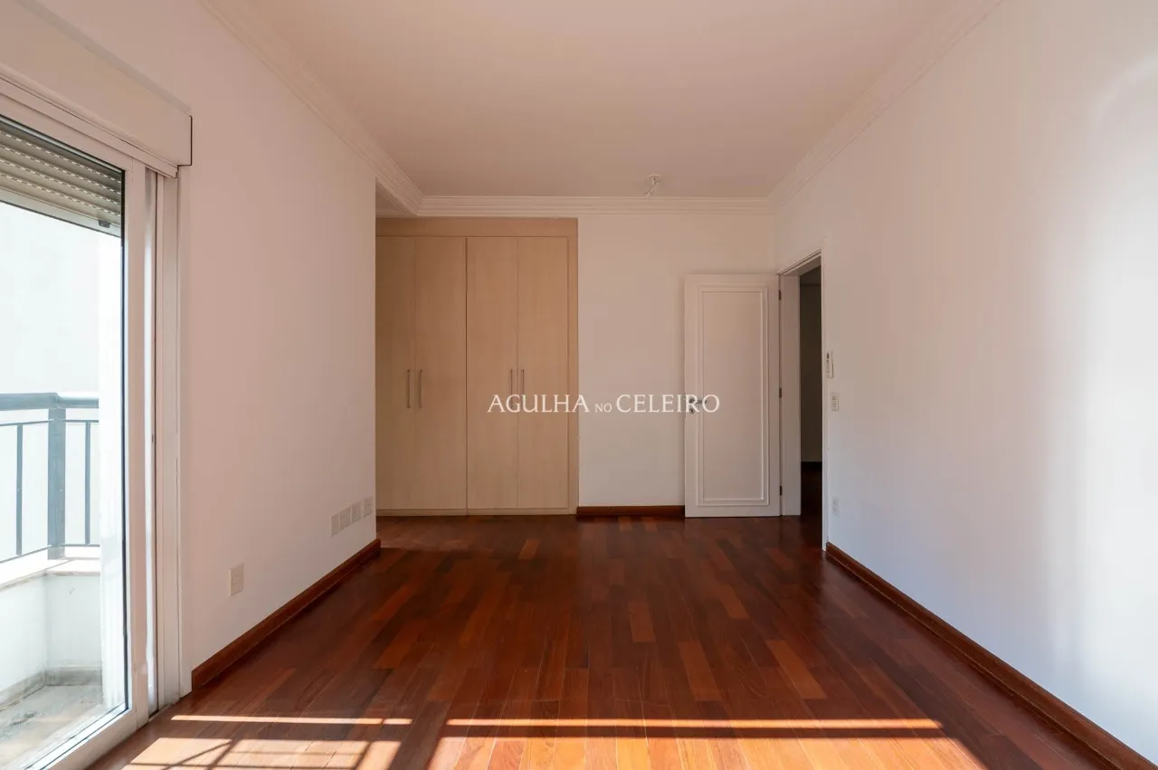 Apartamento em edifício desejado e localização única à venda no Jardim América. – 22025